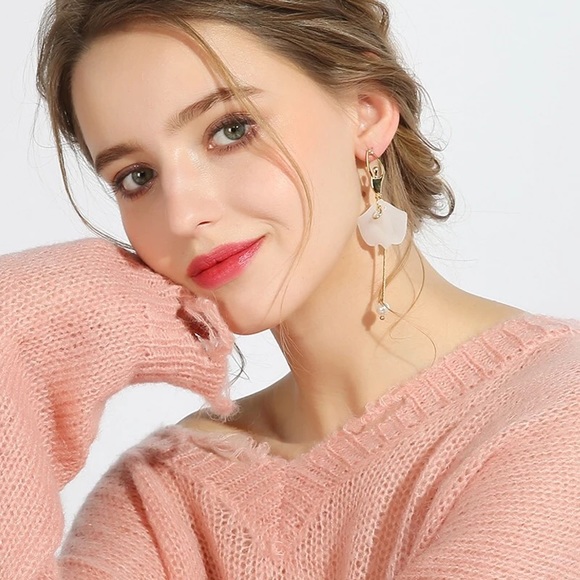 Ballet Dancer with Tulle Drop Pearl Gold Earrings - Picture 3 of 8